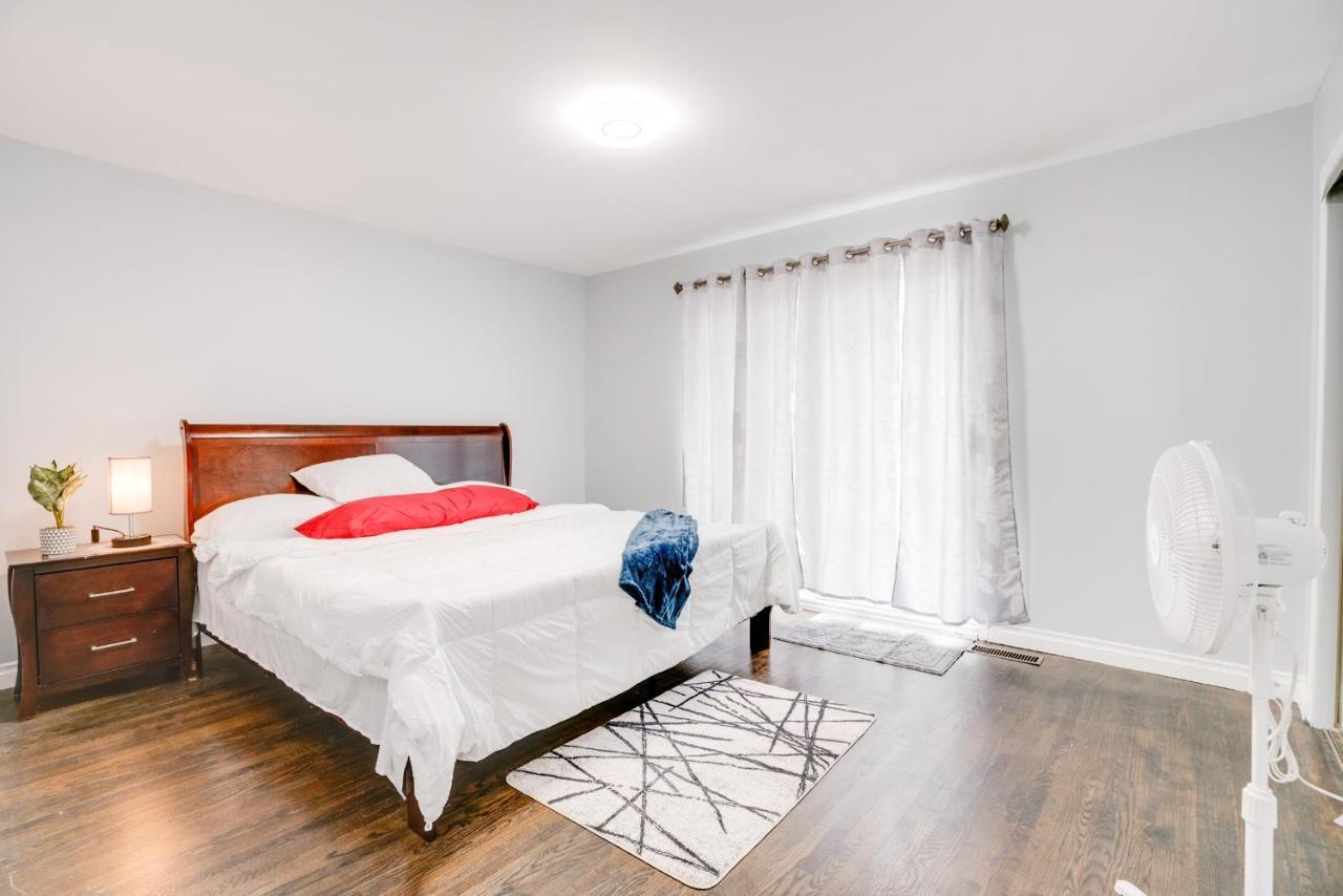 Furnished Family Home Near Toronto - Great Location Game Room - Backyard - Parking & Self Checkin Pickering Exteriör bild