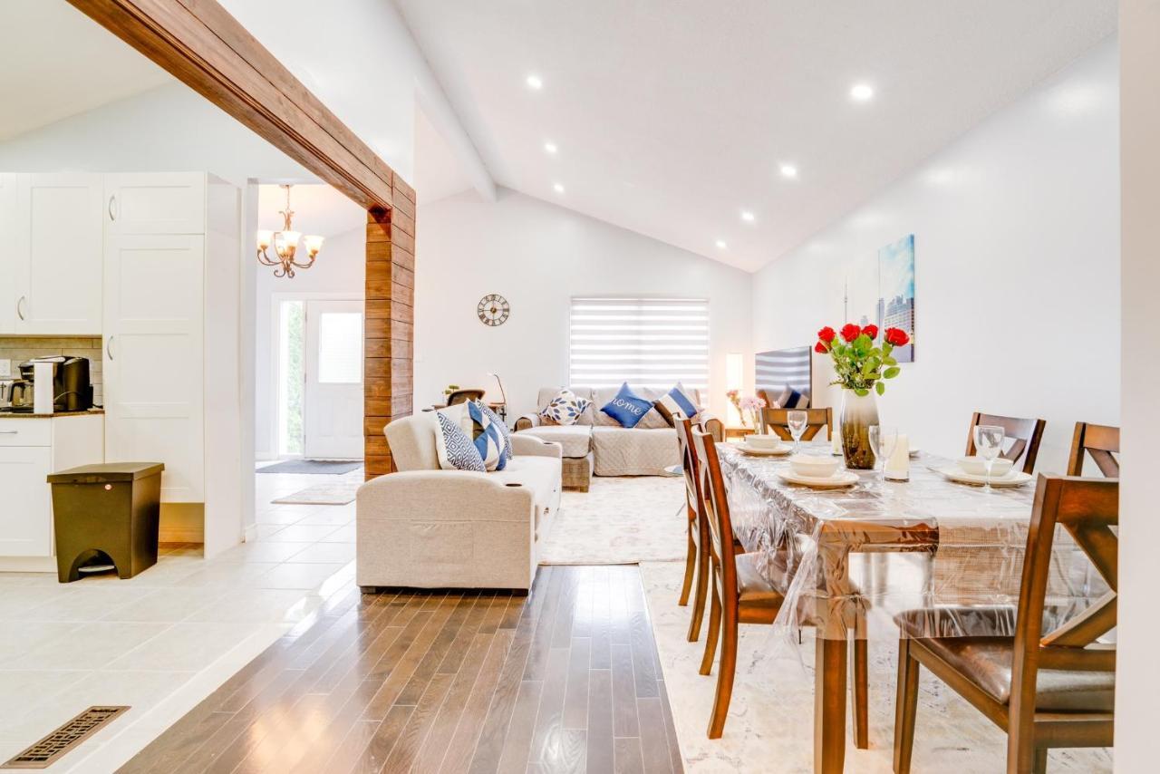 Furnished Family Home Near Toronto - Great Location Game Room - Backyard - Parking & Self Checkin Pickering Exteriör bild
