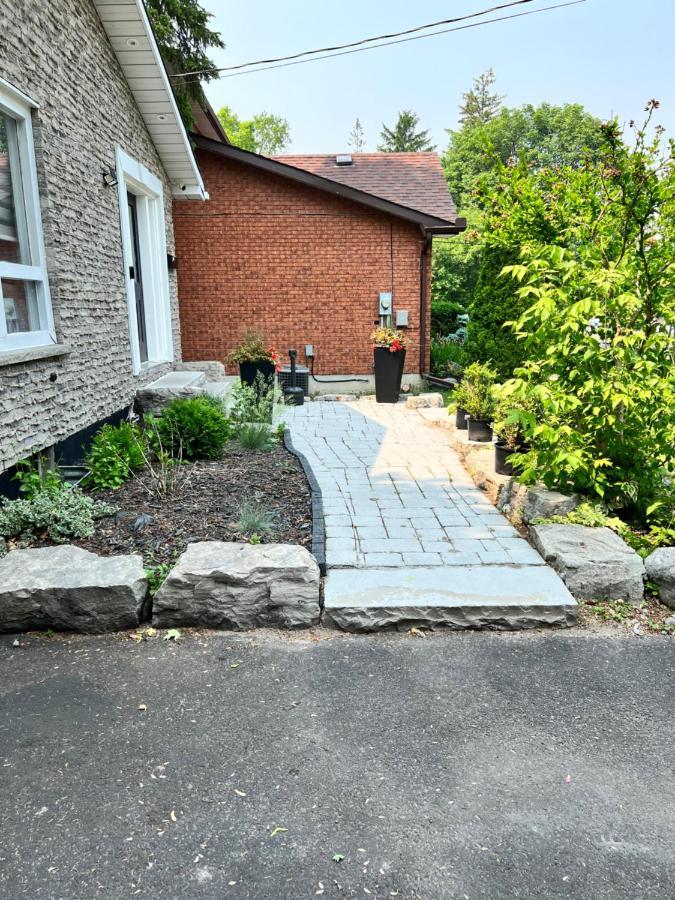 Furnished Family Home Near Toronto - Great Location Game Room - Backyard - Parking & Self Checkin Pickering Exteriör bild